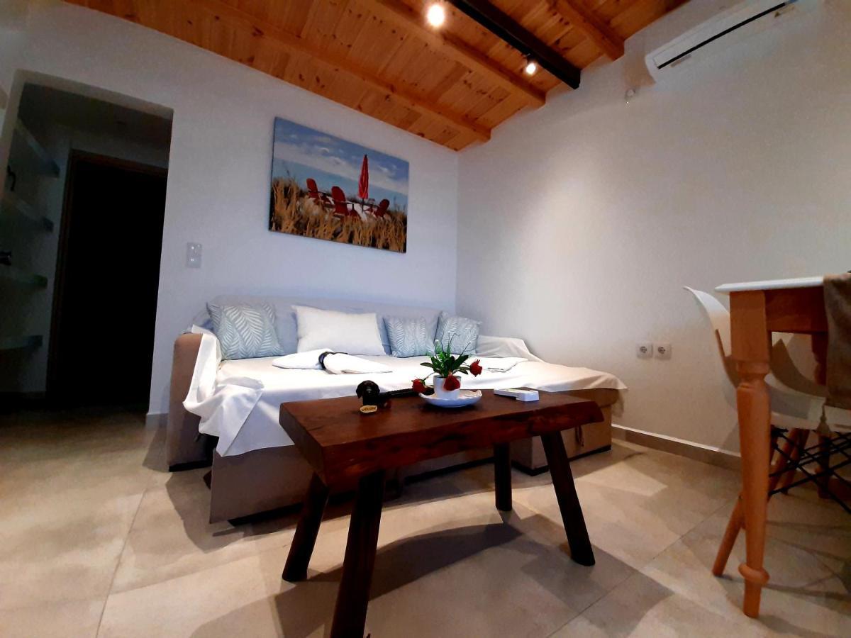 Blue View Villa Apartment #3 With Jacuzzi Parasporos Exterior photo